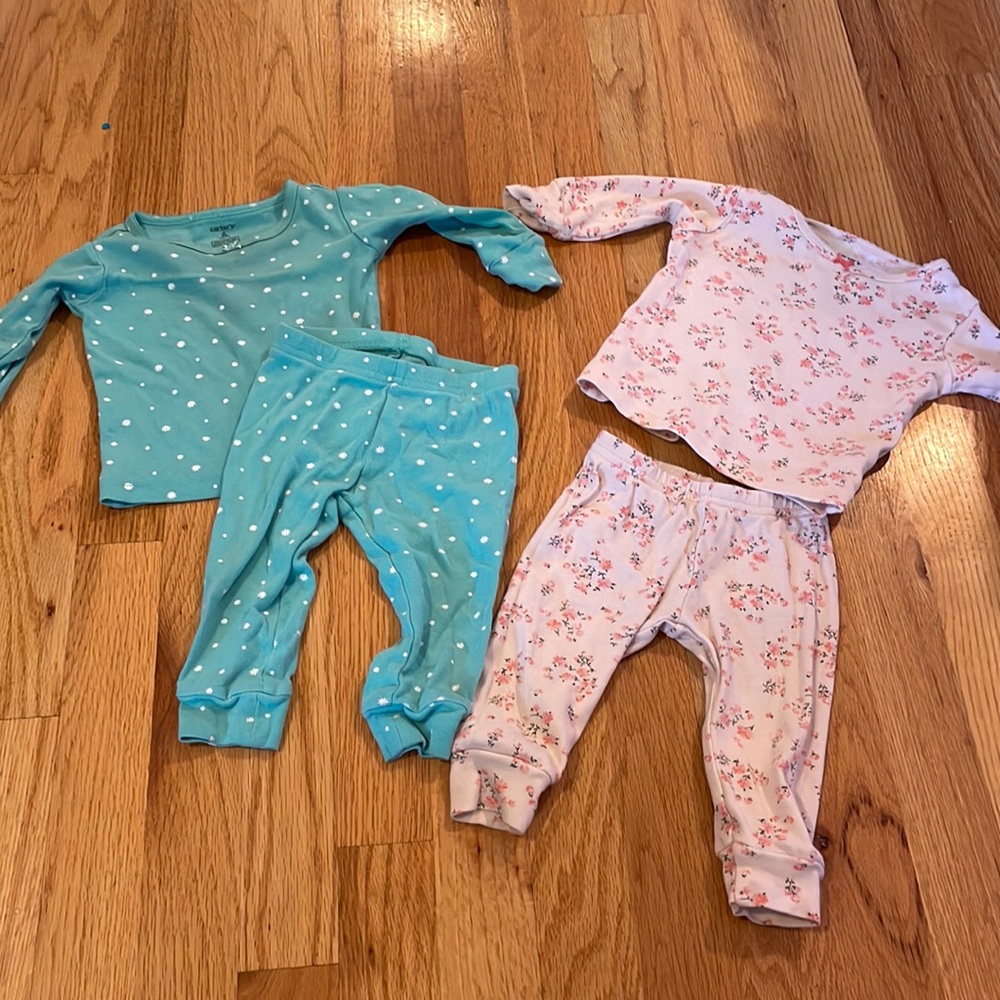 Lot of 2 6 month girl 2 piece pajama sets